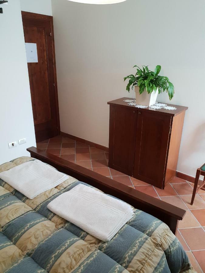"La Grancia" Country House Vendégház Treia Kültér fotó