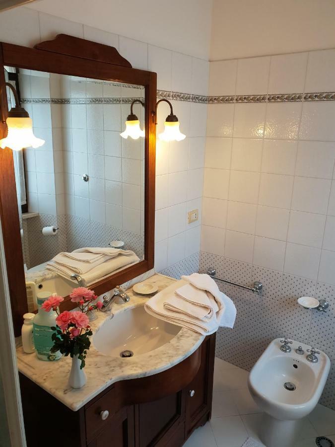 "La Grancia" Country House Vendégház Treia Kültér fotó